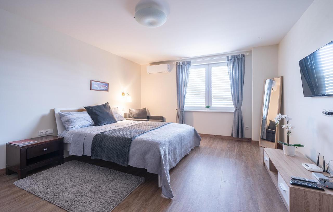 Gyneju Self Check-In Apartments VNO Exterior photo