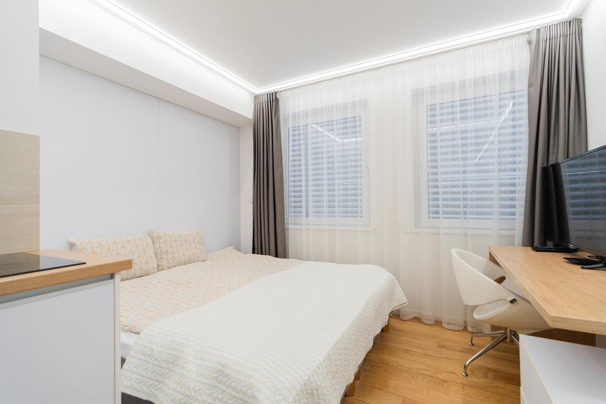 Gyneju Self Check-In Apartments VNO Exterior photo